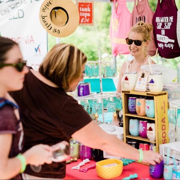 Meet your Posher, Ashley - Picture 2 of 4